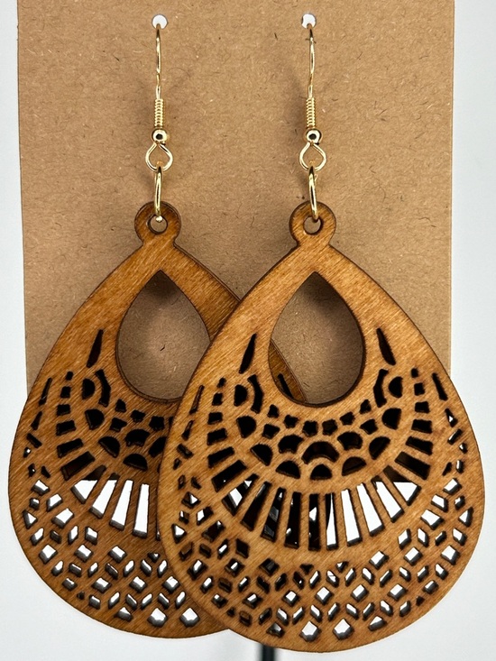 Fashion Jewelry Jewelry - Vintage Carved Wooden Flower Pattern Dangle Earrings